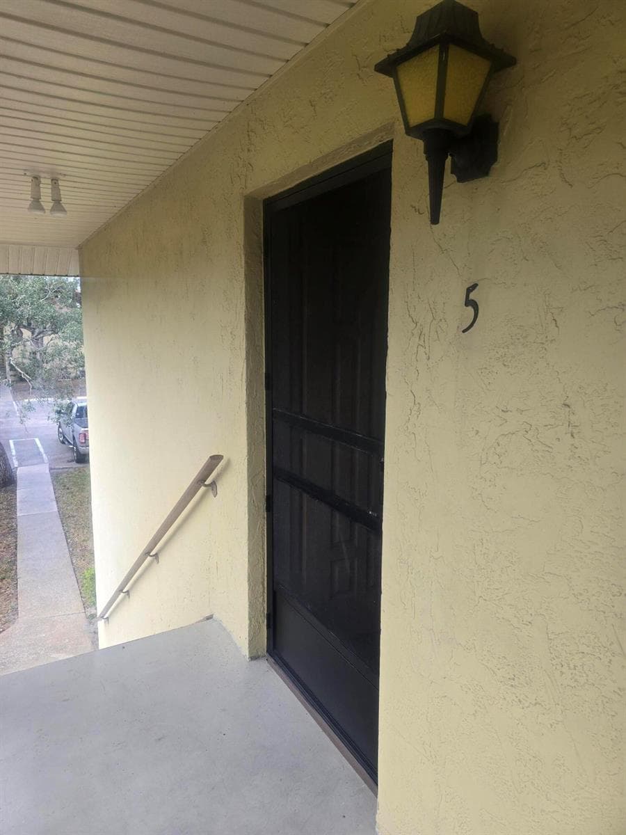 400 18th Street # P-5, Vero Beach, FL 32960 photo 2