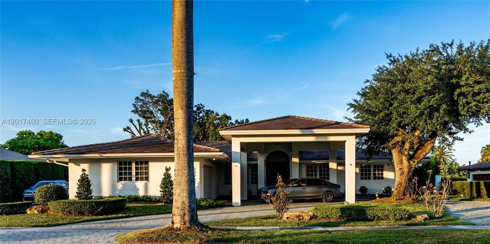 15761 Turnberry Dr, Miami Lakes, FL 33014 photo 3