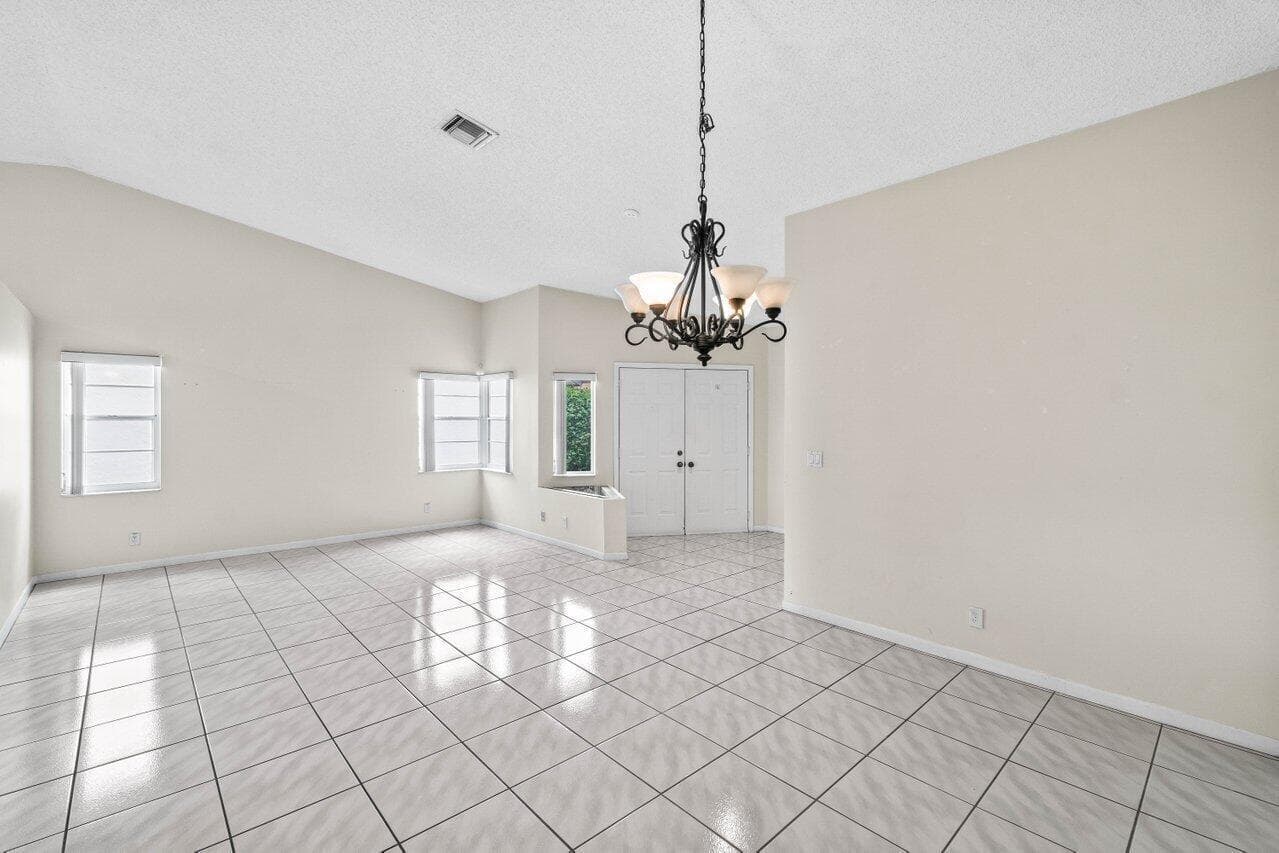 10001 Country Brook Road, Boca Raton, FL 33428 photo 4
