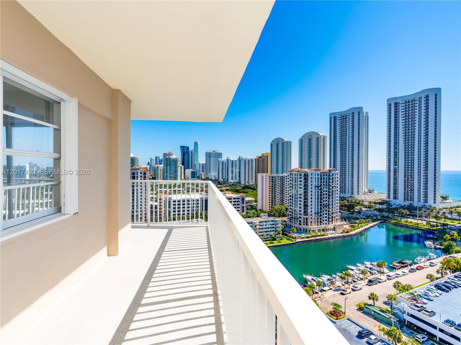 300 Bayview Dr # 2115, Sunny Isles Beach, FL 33160 photo 3