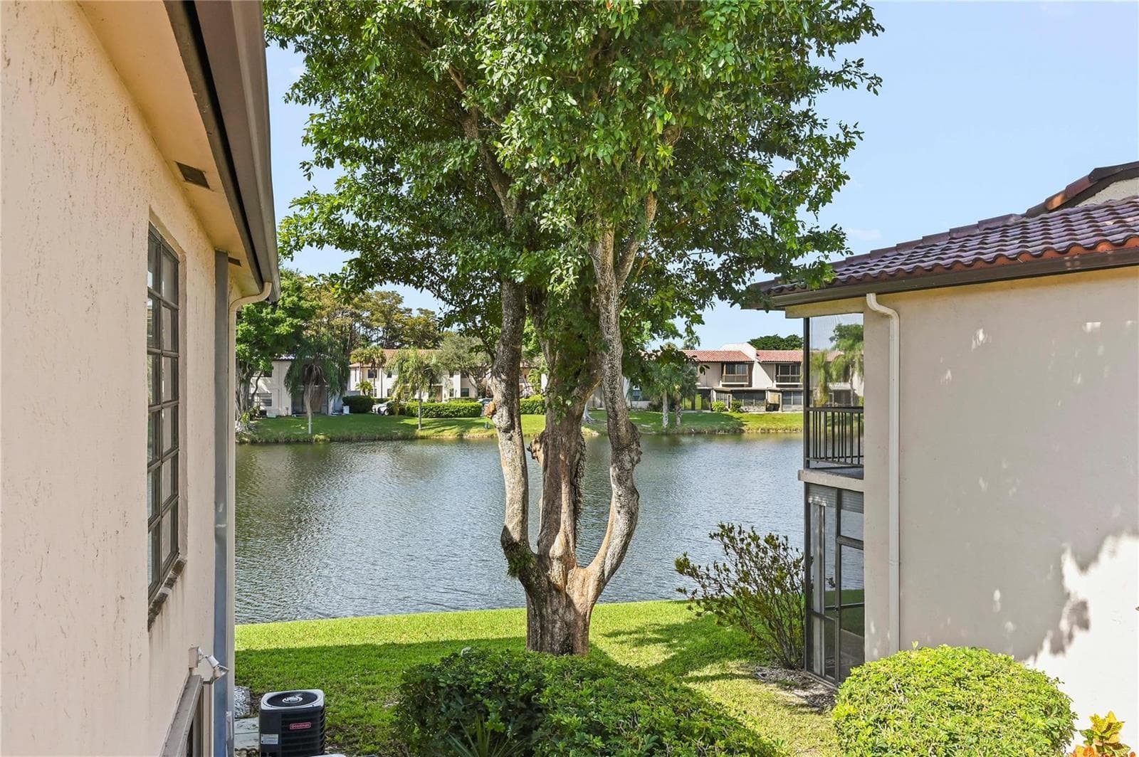 21649 Juego Circle # 4 E, Boca Raton, FL 33433 photo 2