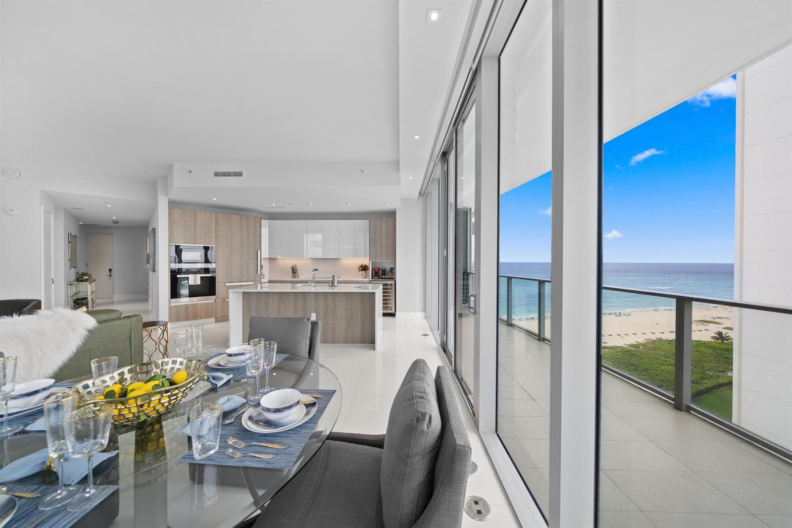 3100 N Ocean Drive # H-1608, Singer Island, FL 33404