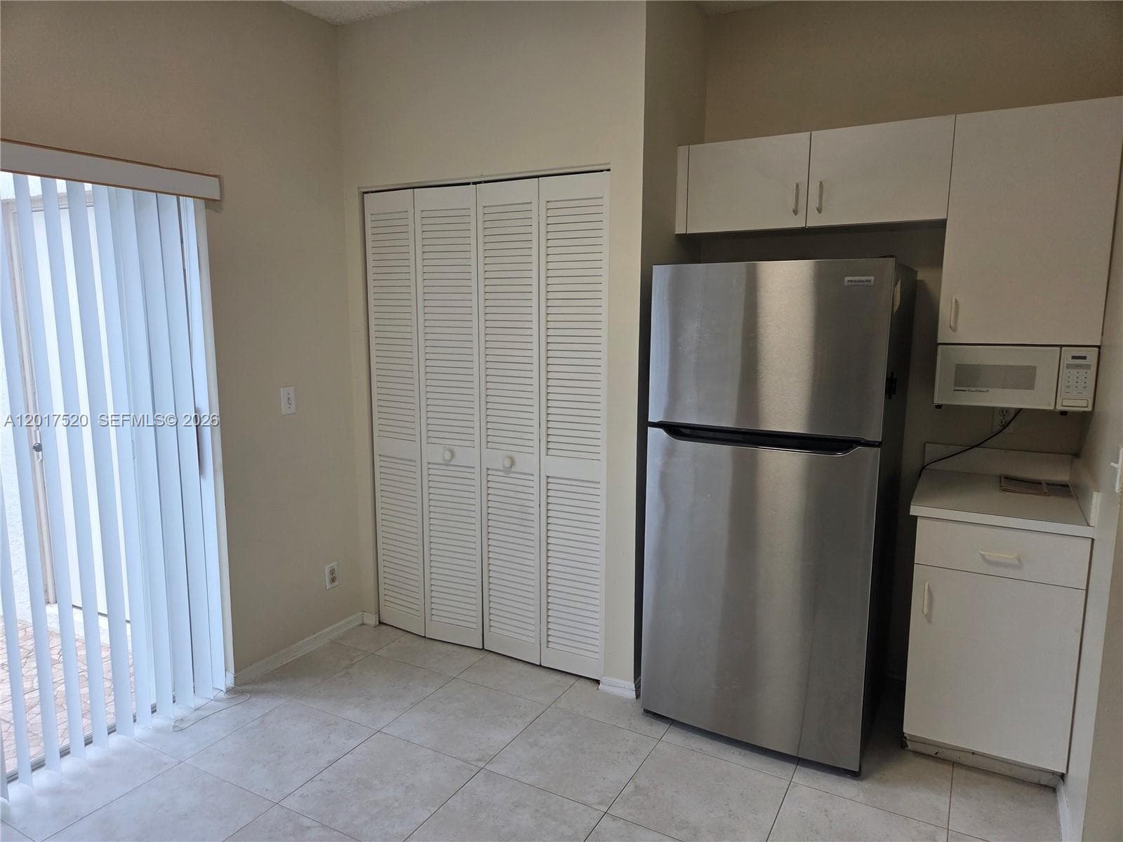 47 Simonton Cir, Weston, FL 33326 photo 3