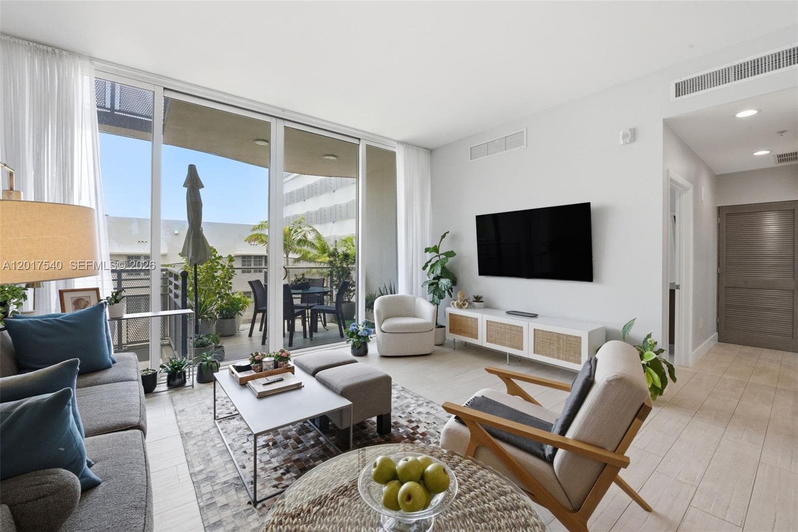 2100 Park Ave # 302, Miami Beach, FL 33139 photo 2