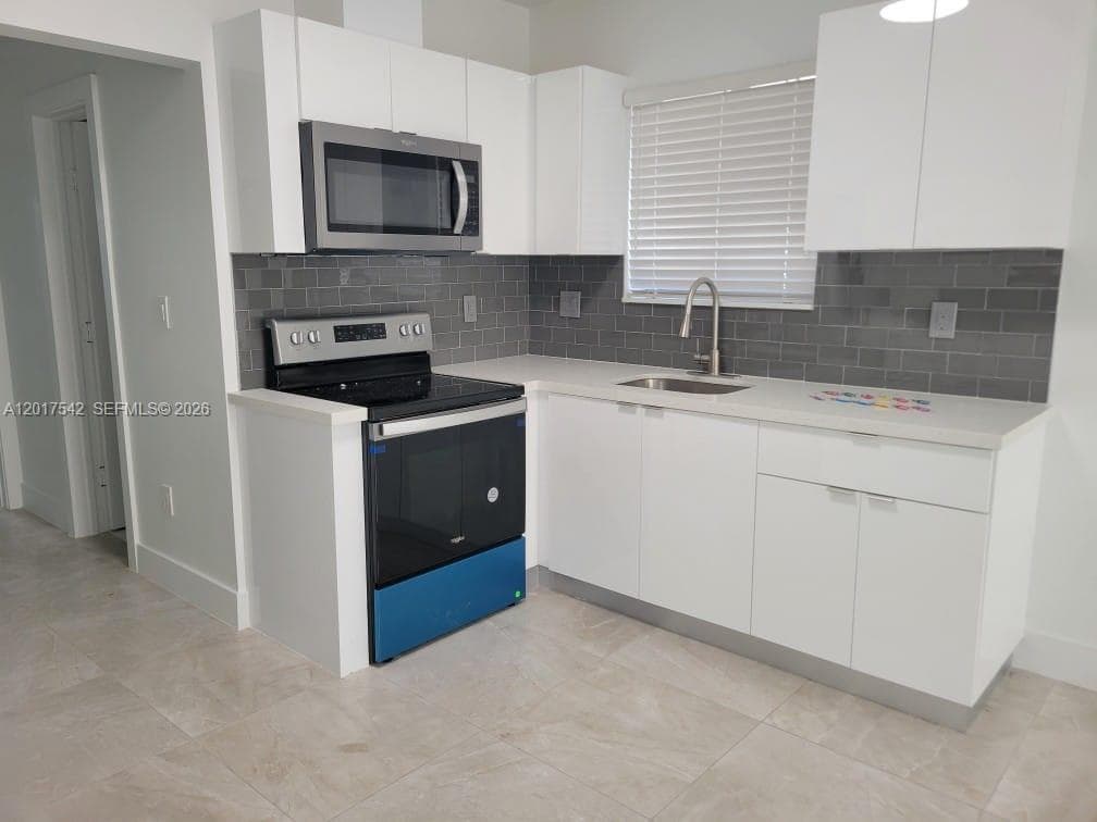 1725 Calais Dr # 6, Miami Beach, FL 33141 photo 3