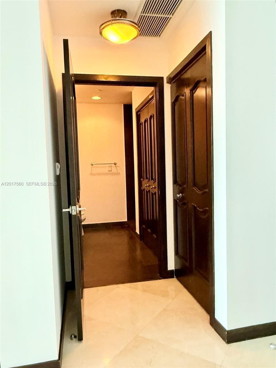 900 Biscayne Blvd # 3803, Miami, FL 33132 photo 4