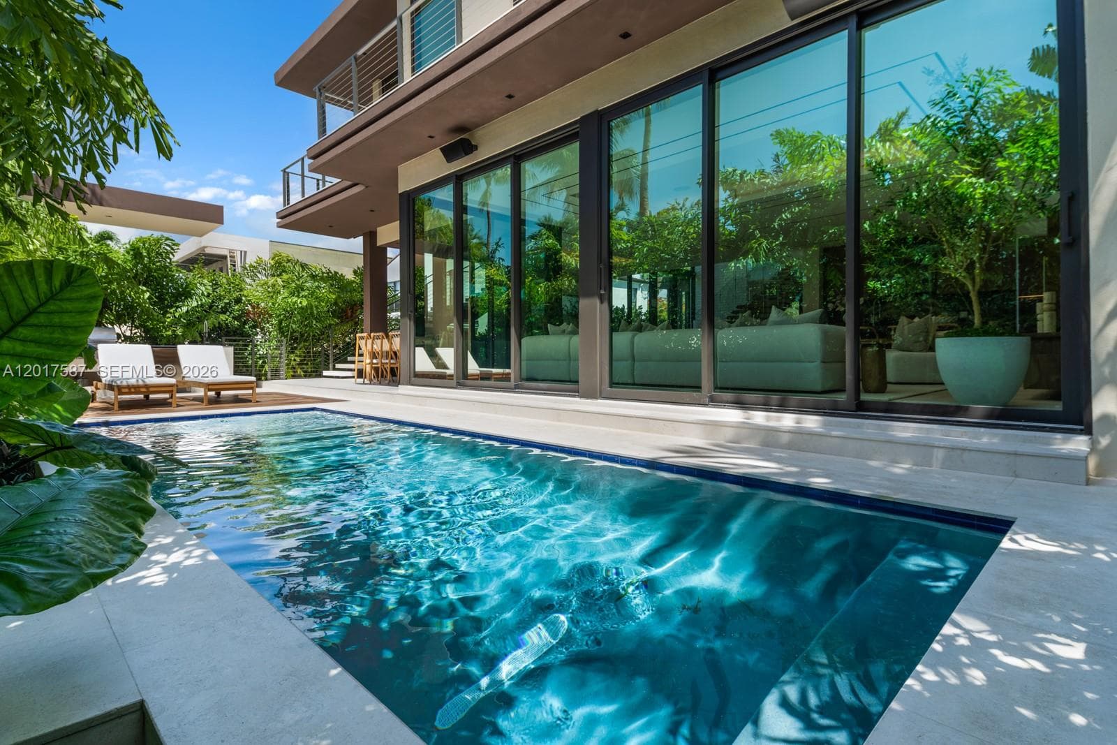 3045 N Bay Rd, Miami Beach, FL 33140 photo 3