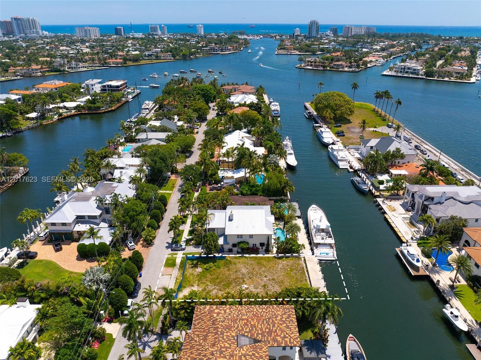 1776 SE 9th St, Fort Lauderdale, FL 33316 photo 3