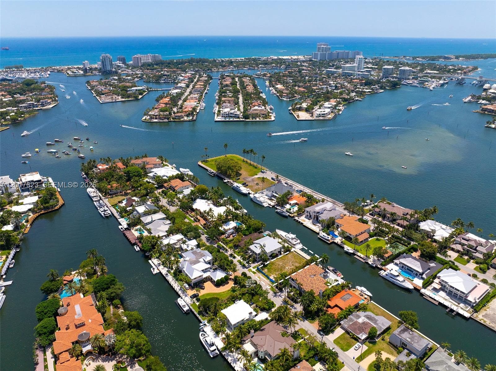 1776 SE 9th St, Fort Lauderdale, FL 33316 photo 4