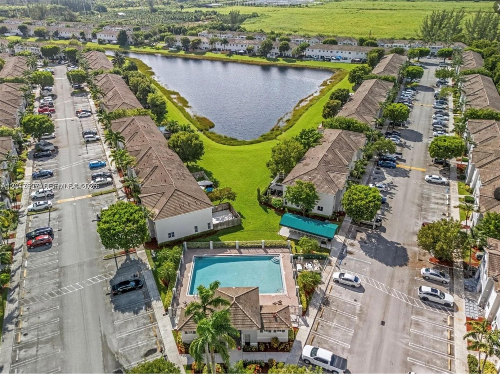 2953 SE 15th Ter, Homestead, FL 33035 photo 2