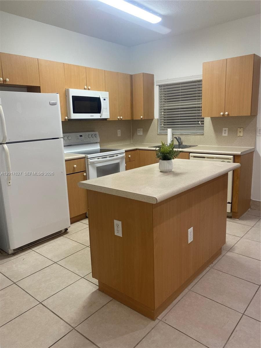2953 SE 15th Ter, Homestead, FL 33035 photo 4