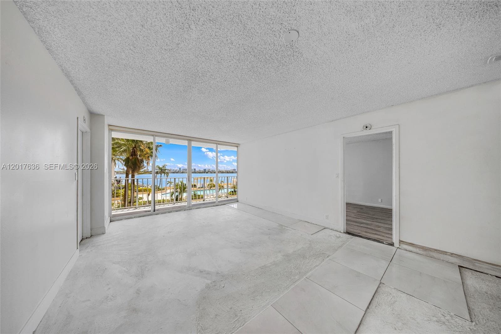 7601 E Treasure Dr # 609, North Bay Village, FL 33141 photo 2