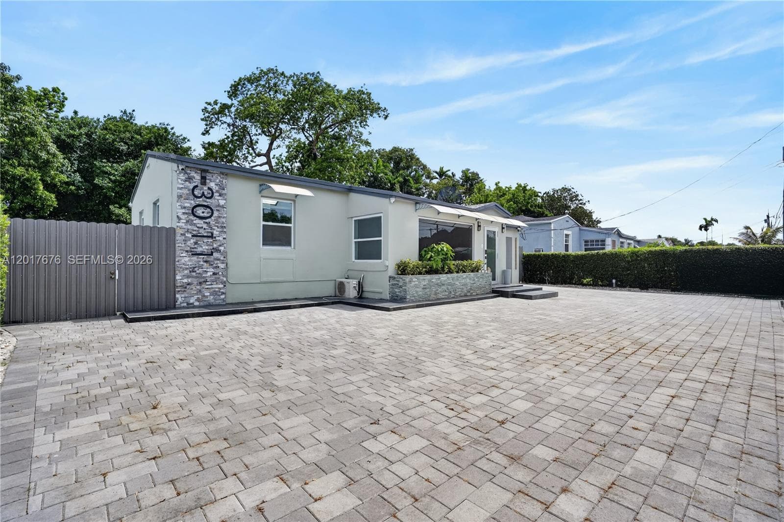 1130 NW 57th St, Miami, FL 33127 photo 5