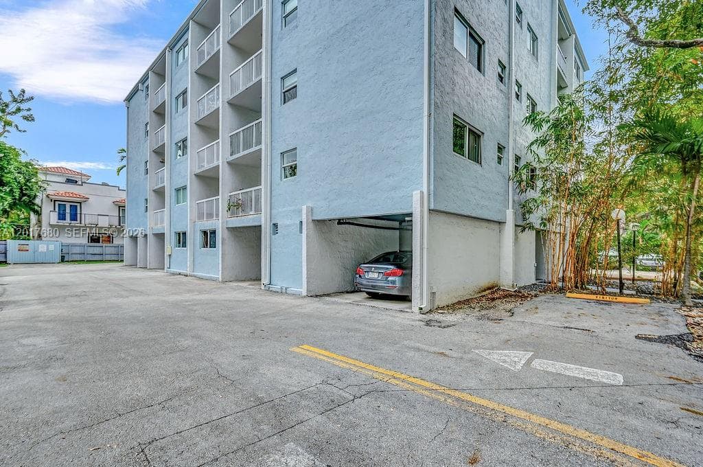 2920 SW 28th Ter # 207, Miami, FL 33133 photo 5