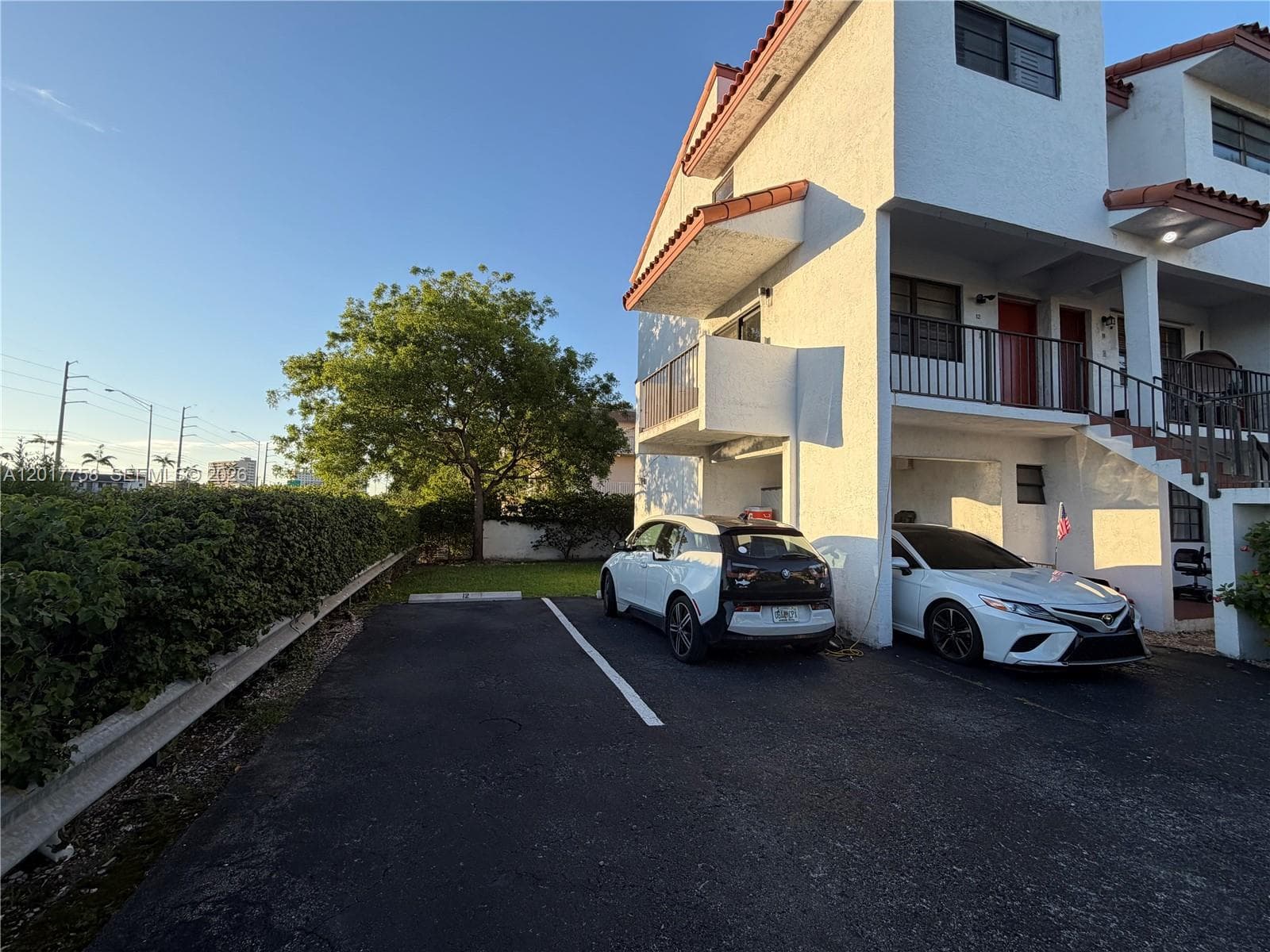 421 Swallow Dr # 12, Miami Springs, FL 33166 photo 4