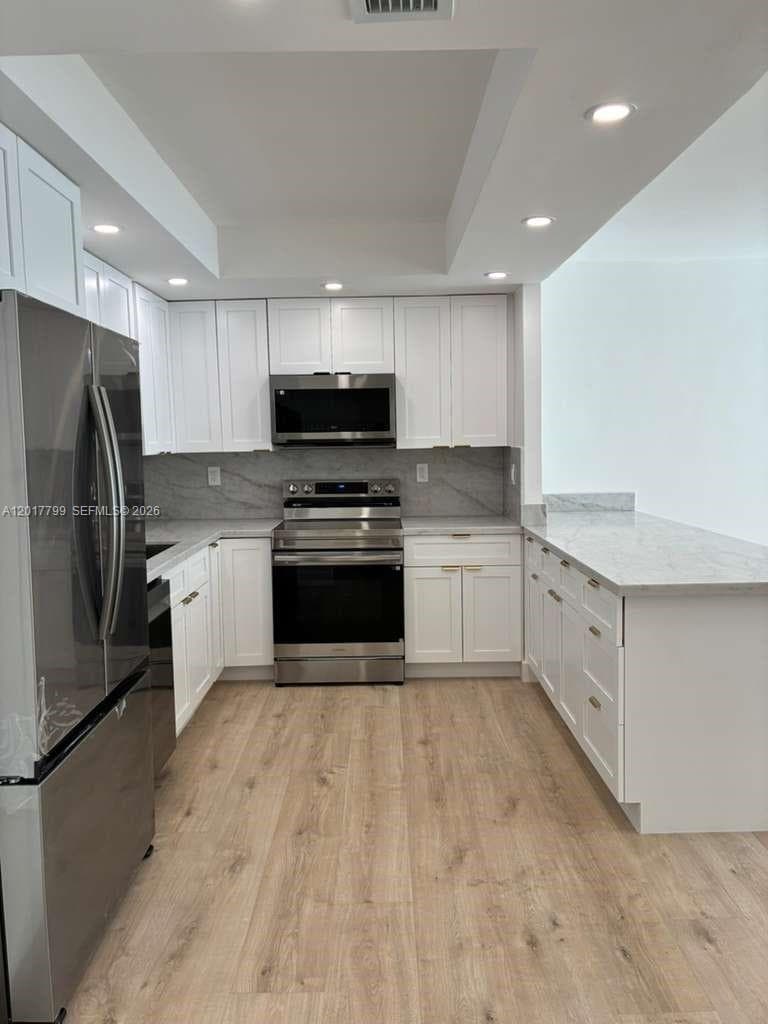 19390 Collins Ave # 520, Sunny Isles Beach, FL 33160 photo 4