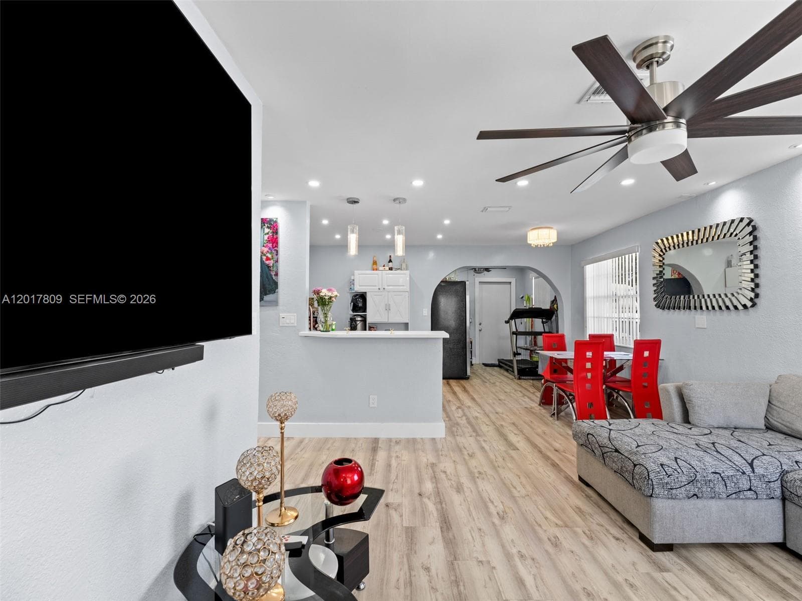 6432 Perry St, Hollywood, FL 33024 photo 3