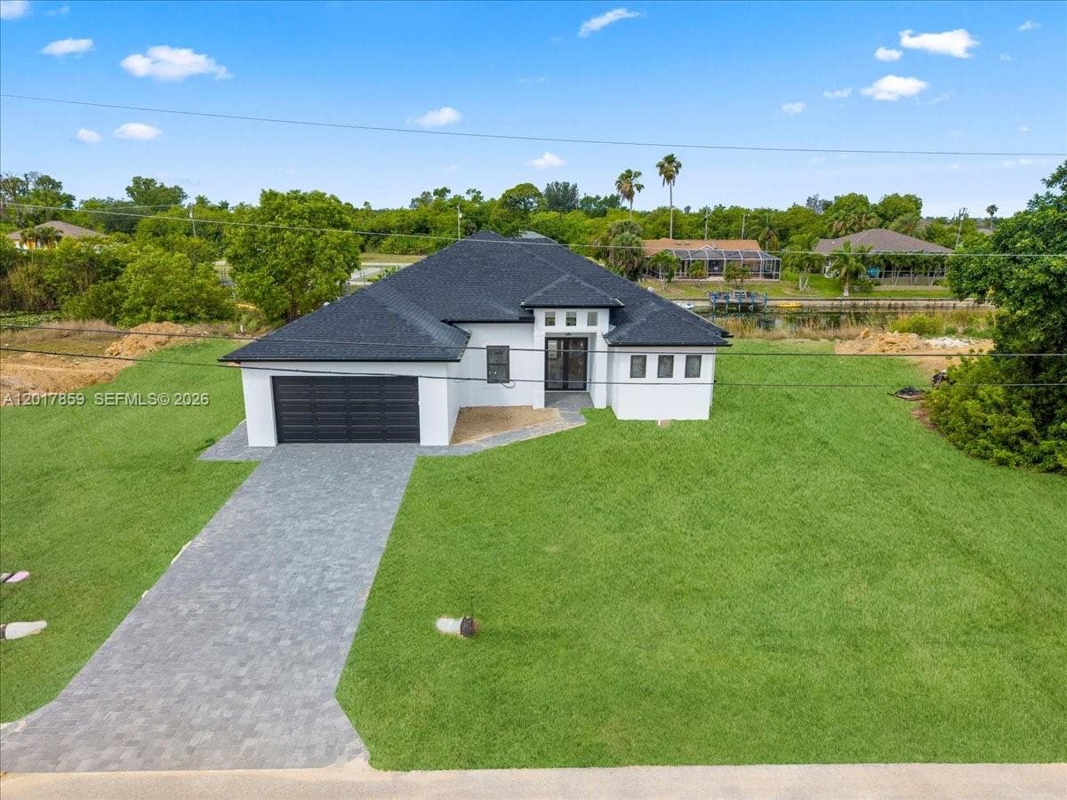 502 NE 5th PL, Cape Coral, FL 33909 photo 3