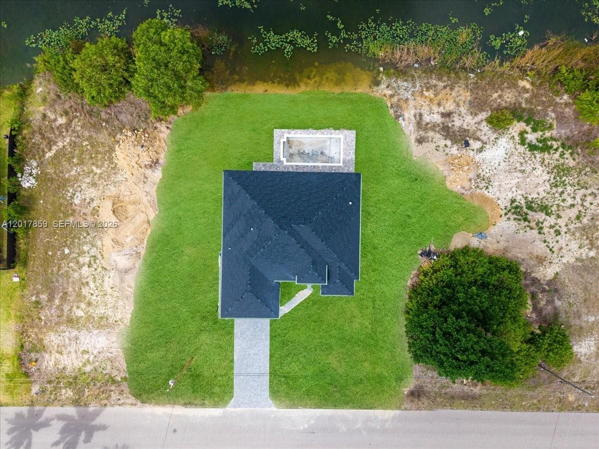 502 NE 5th PL, Cape Coral, FL 33909 photo 4