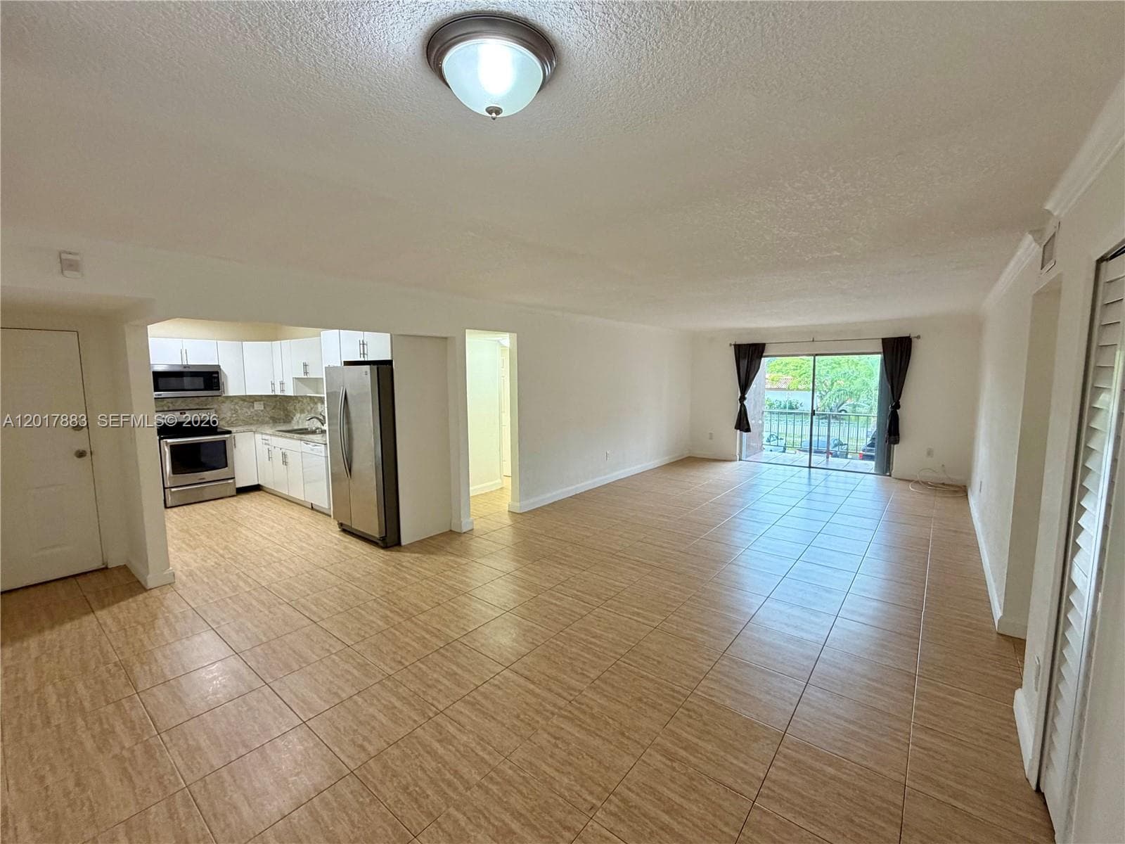 9429 SW 76th St # W25, Miami, FL 33173 photo 2