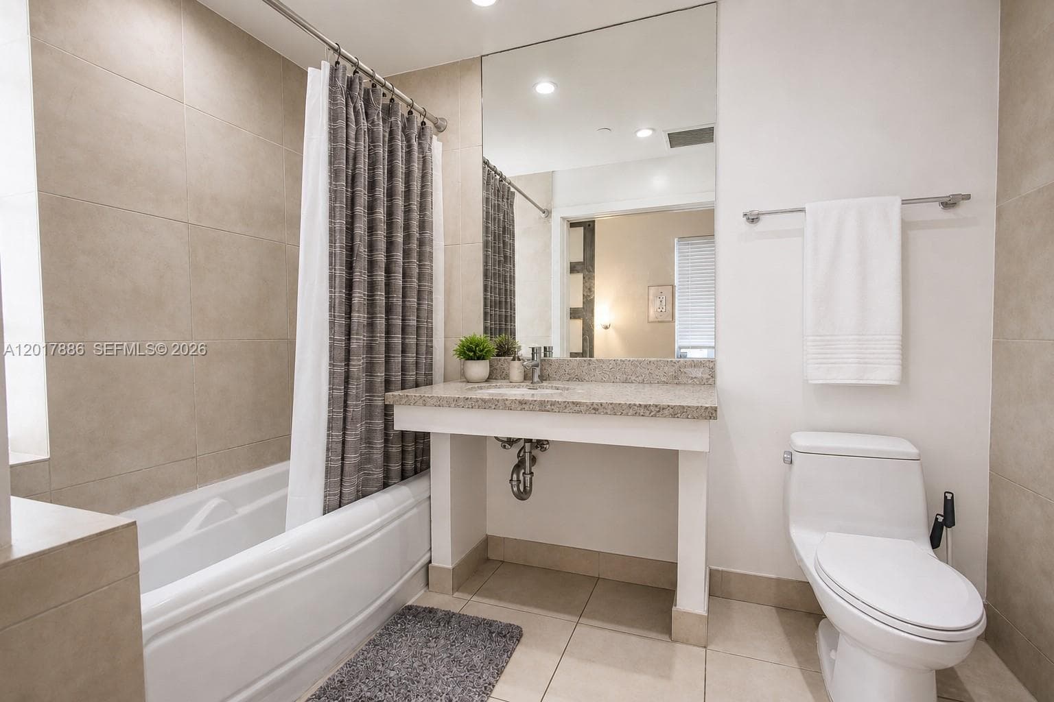 1036 Ocean Dr # B308, Miami Beach, FL 33139 photo 5