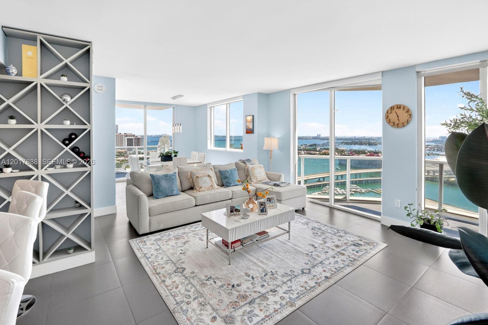 244 Biscayne Blvd # 3602, Miami, FL 33132 photo 4