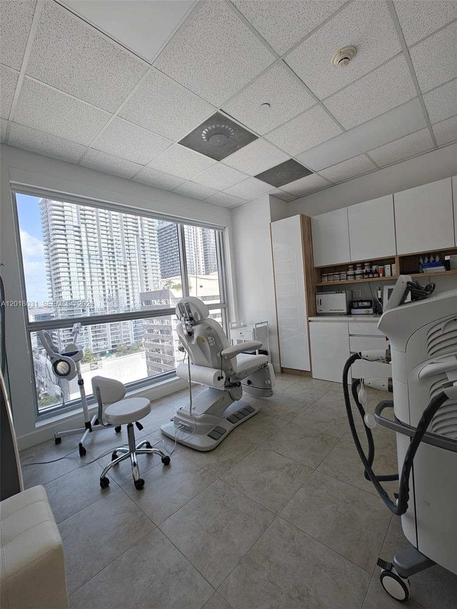 175 SW 7th St # 2006, Miami, FL 33130 photo 2