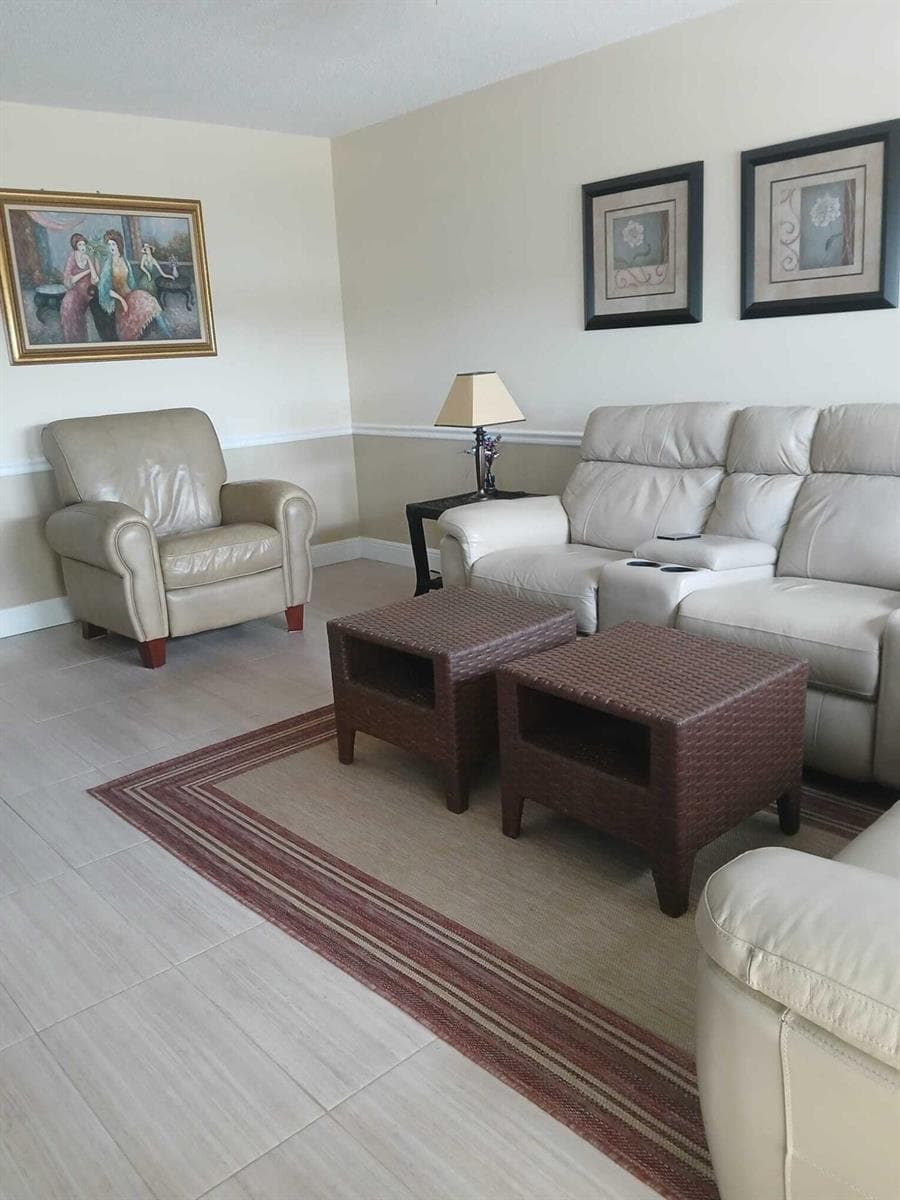 4023 Newport H, Deerfield Beach, FL 33442 photo 2