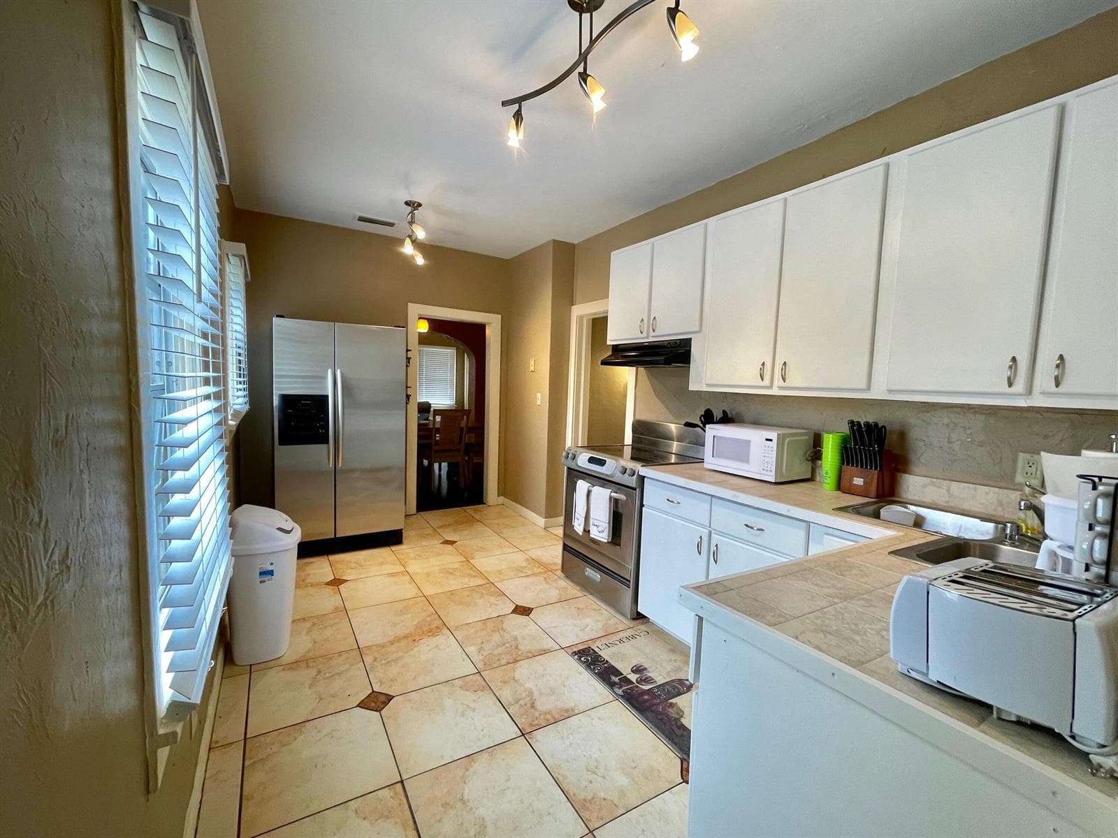 5555 Garden Avenue # House, West Palm Beach, FL 33405 photo 4