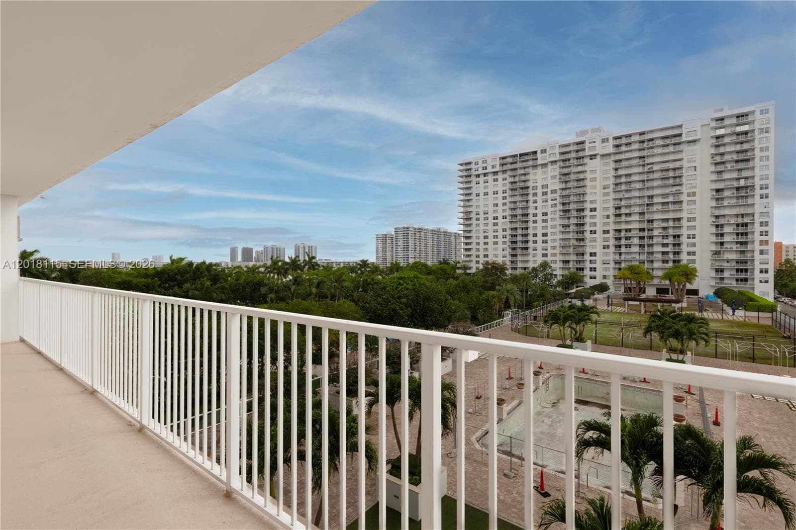2851 NE 183rd St # 504E, Aventura, FL 33160 photo 4