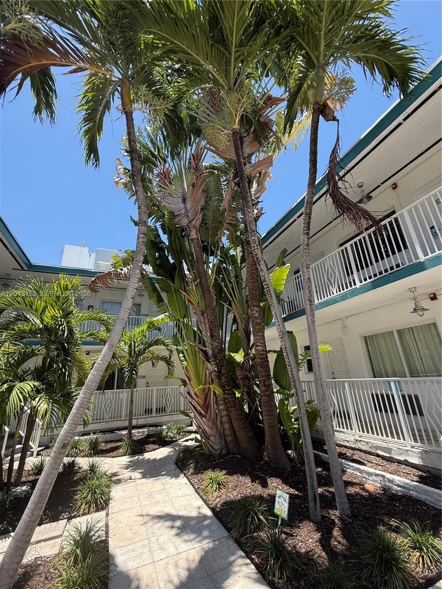 7710 Harding Ave # 7, Miami Beach, FL 33141 photo 3