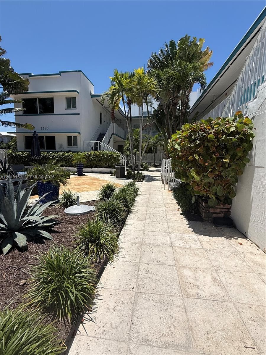 7710 Harding Ave # 7, Miami Beach, FL 33141 photo 4