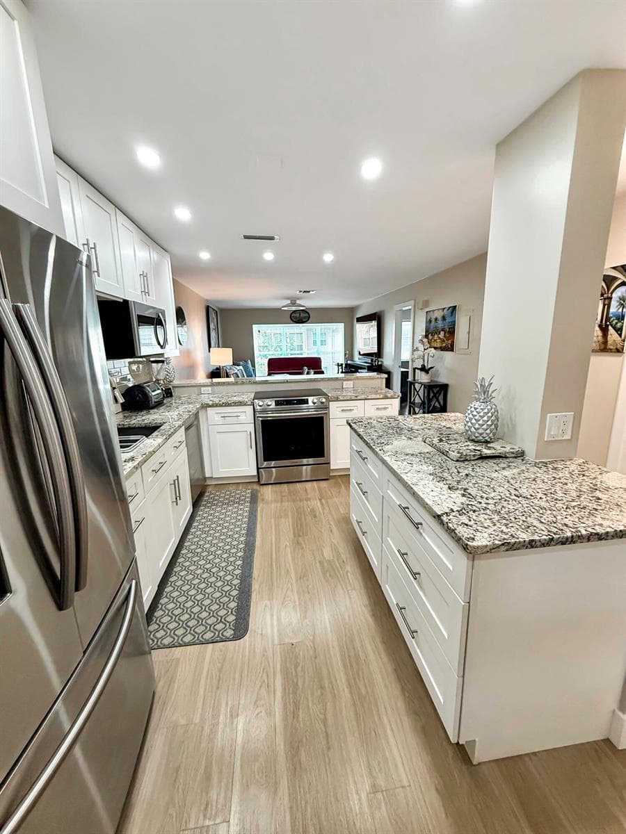 13916 Via Flora # F, Delray Beach, FL 33484 photo 2