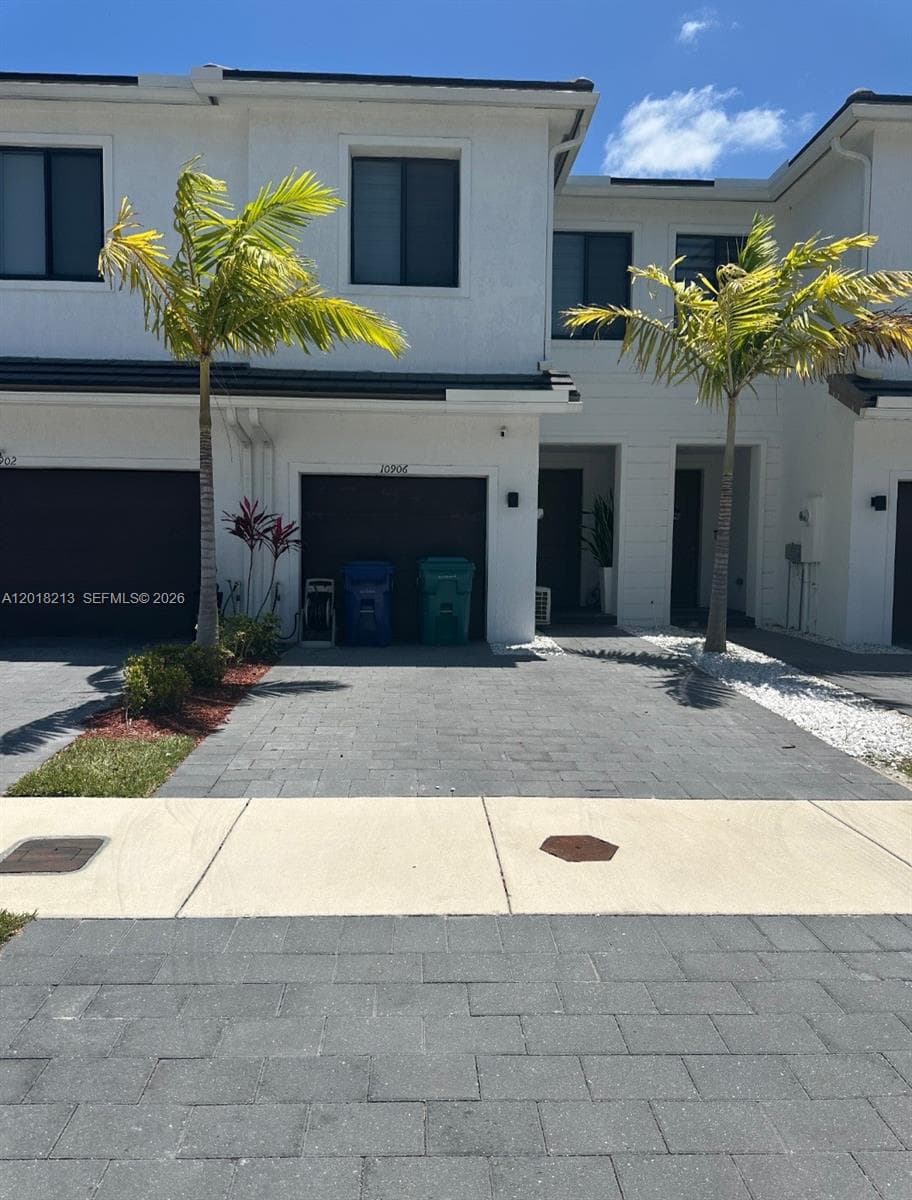 10906 SW 232nd Ter, Homestead, FL 33032 photo 2