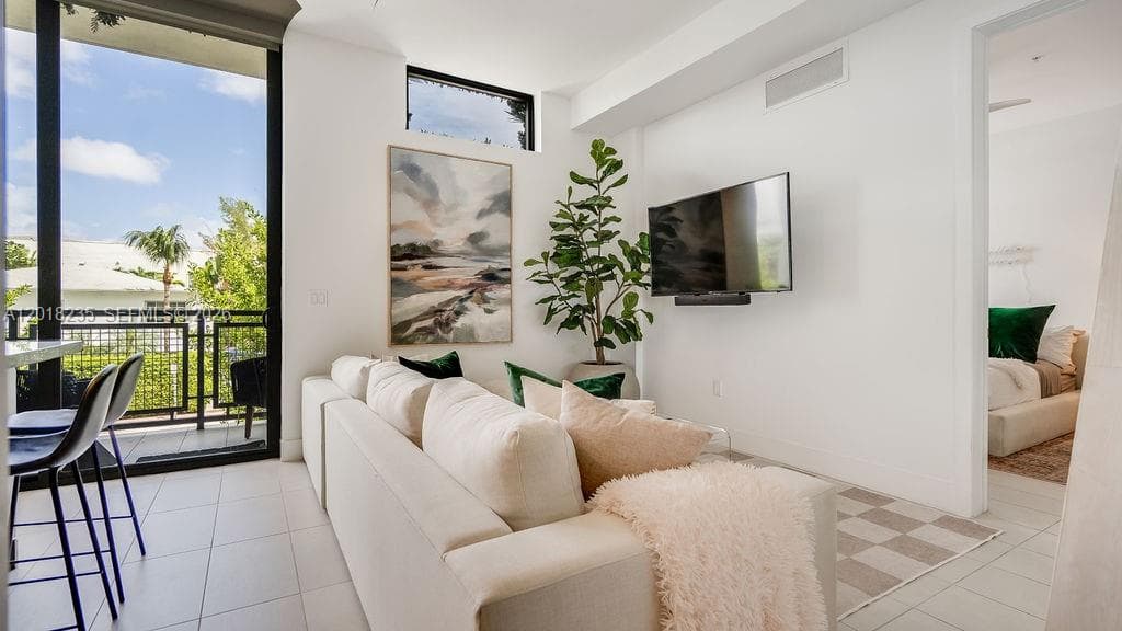 1030 15th St # 201, Miami Beach, FL 33139 photo 5