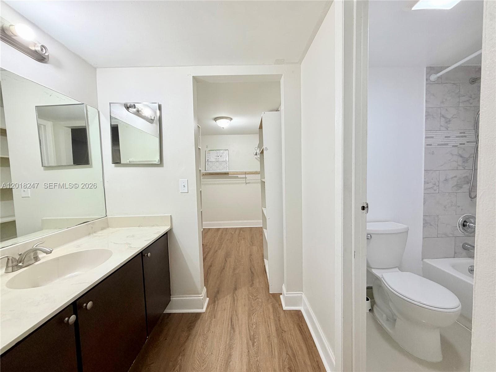 450 Commodore Dr # 214, Plantation, FL 33325 photo 3