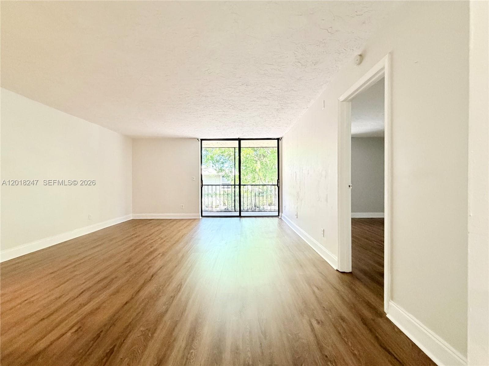 450 Commodore Dr # 214, Plantation, FL 33325 photo 5