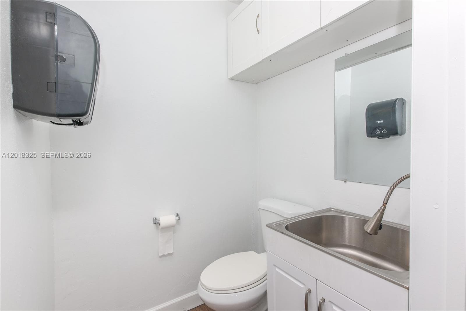 3501 NW 10th Ave, Oakland Park, FL 33309 photo 4