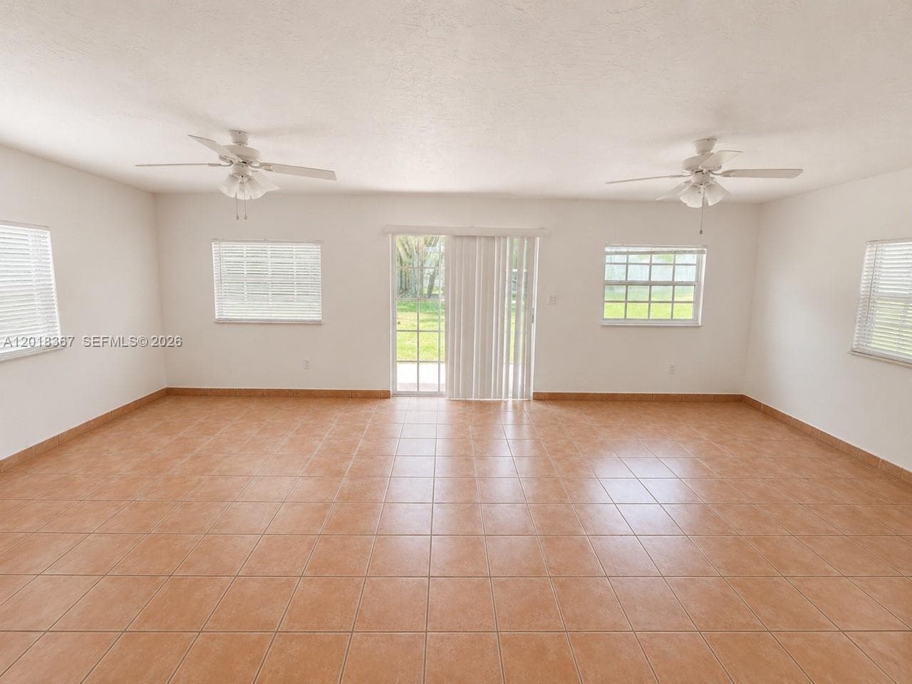 18054 SW 92nd Ct, Palmetto Bay, FL 33157 photo 3