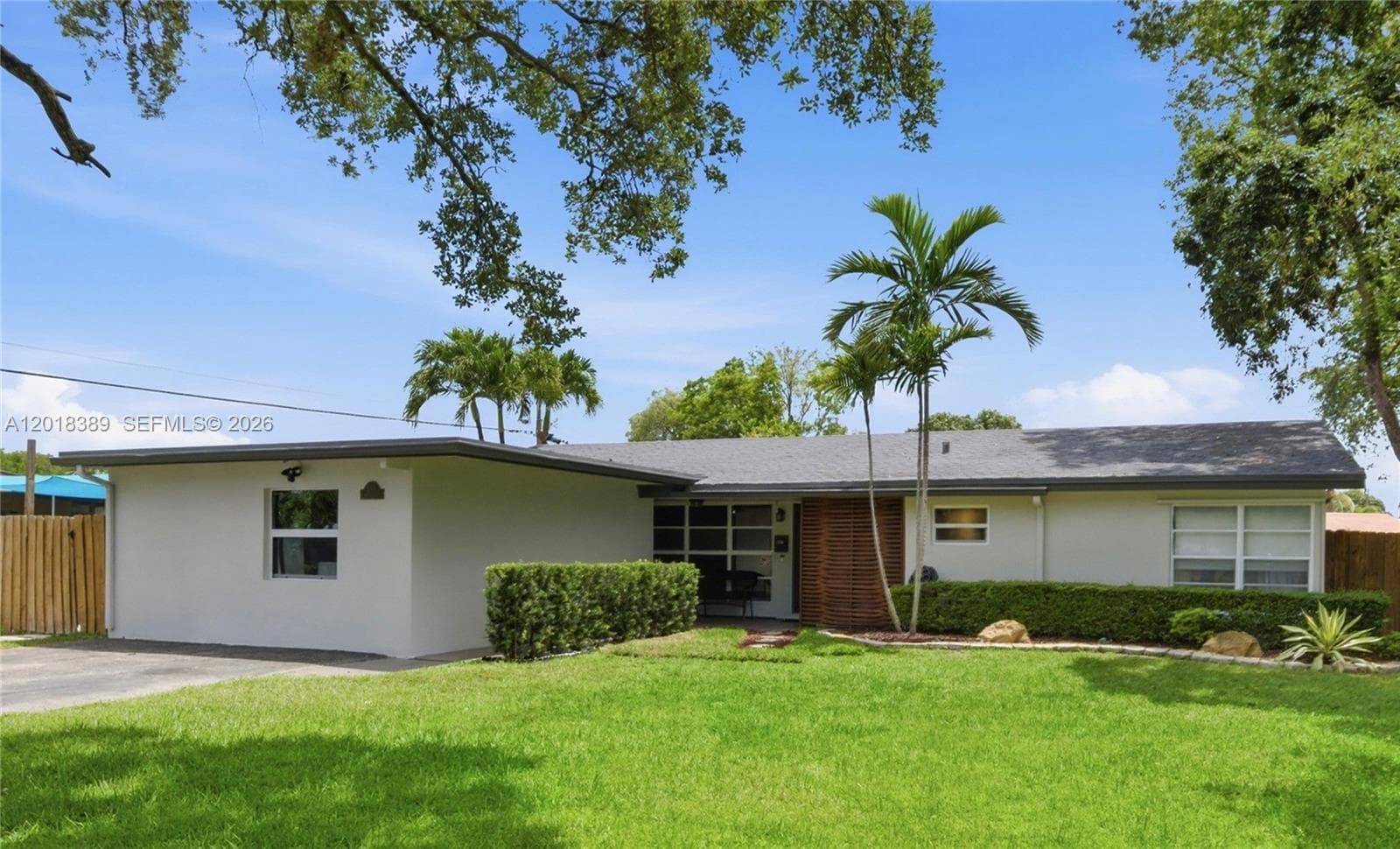 109 S 57th Ave, Hollywood, FL 33023 photo 2