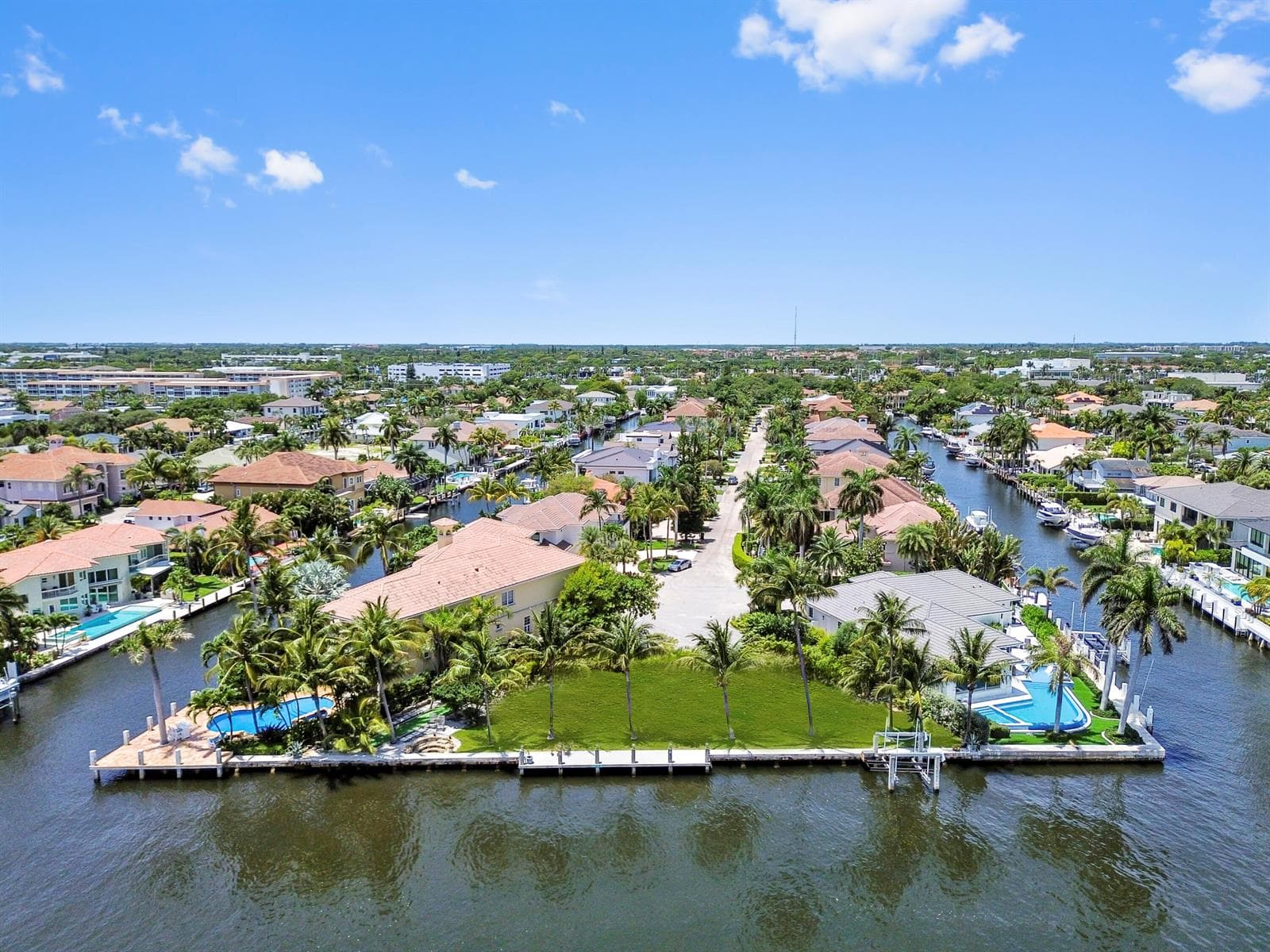 976 Banyan Drive, Delray Beach, FL 33483 photo 2