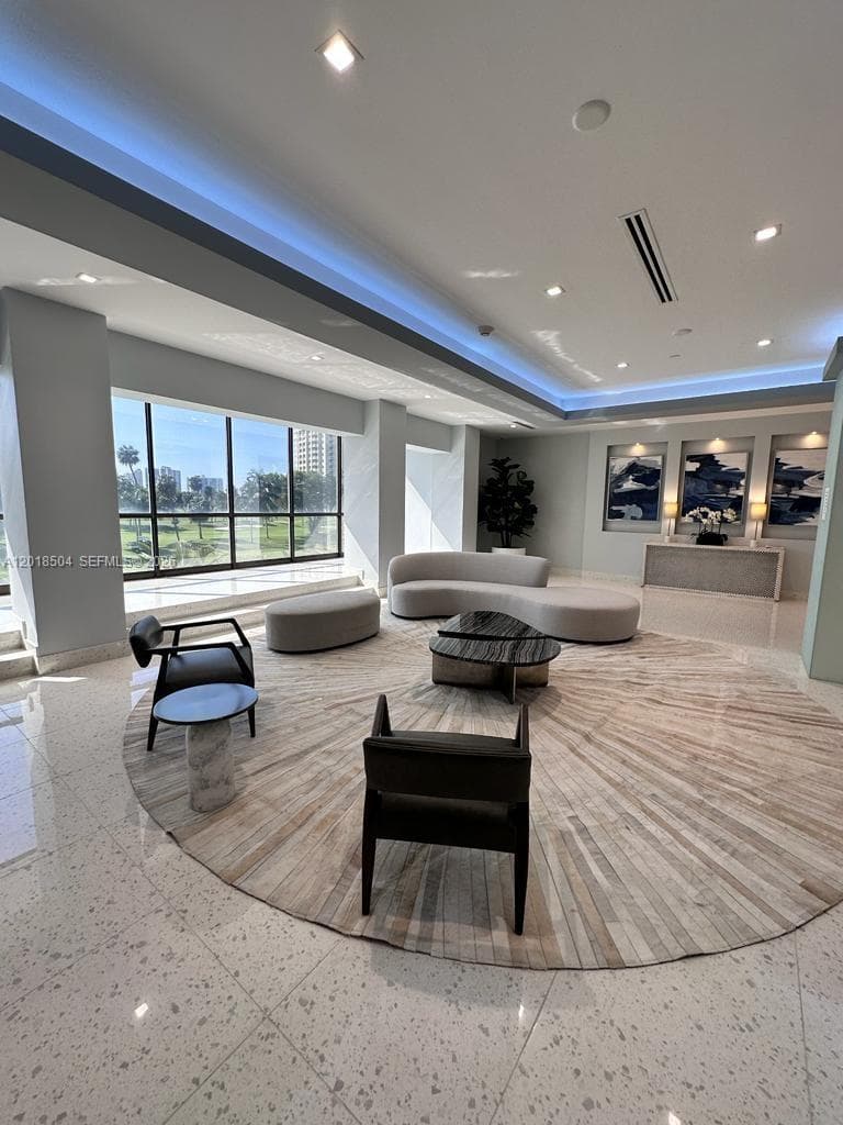 20335 W Country Club Dr # 2302, Aventura, FL 33180