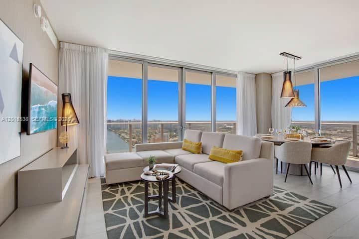 4010 S Ocean Dr # R2708, Hollywood, FL 33019