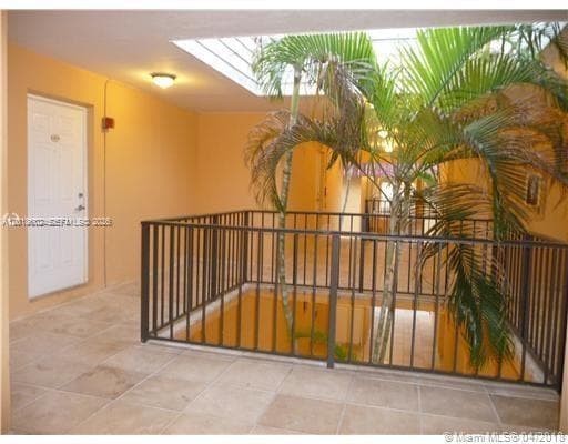 6713 N Kendall Dr # 611, Pinecrest, FL 33156 photo 3