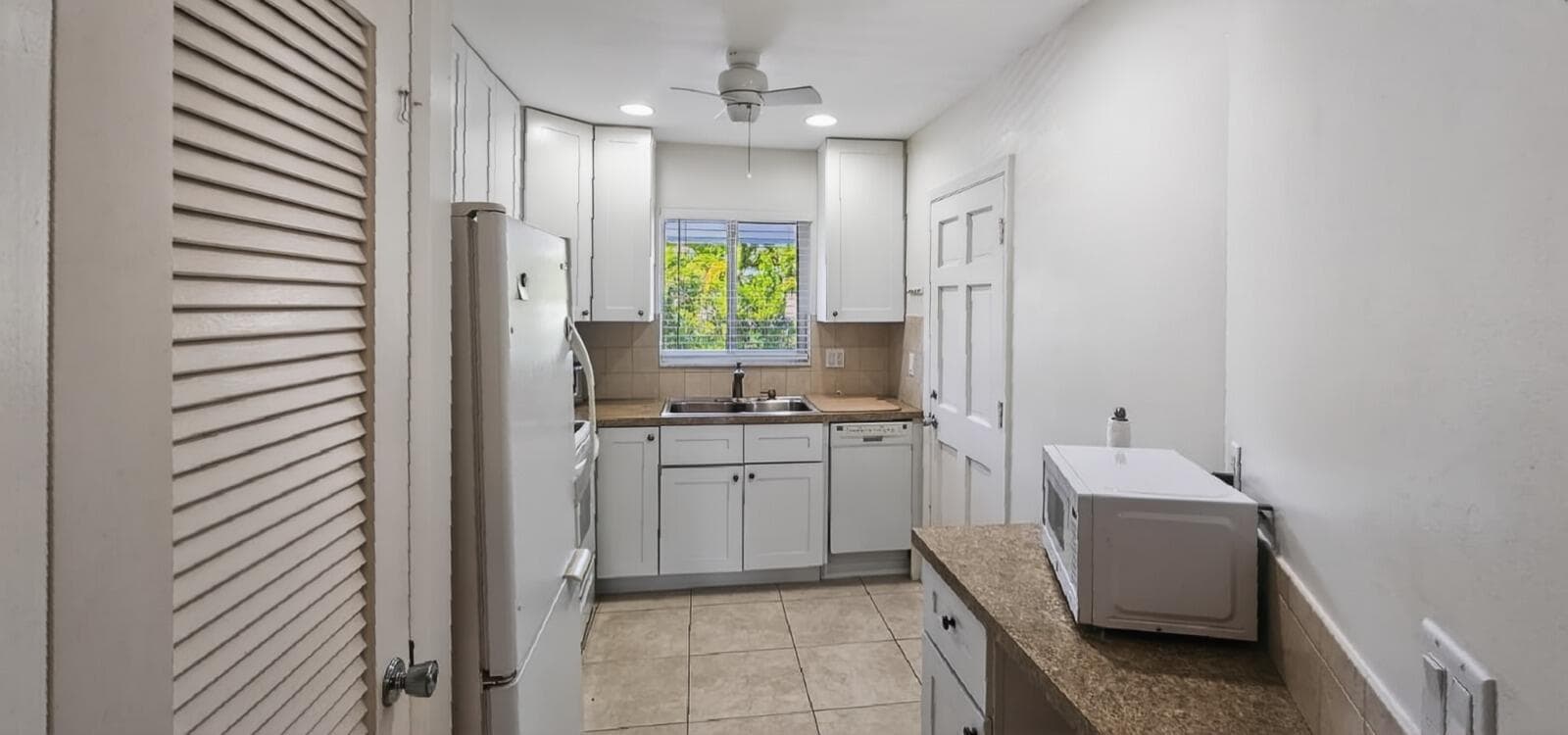 8 Garden Street # 206r, Tequesta, FL 33469 photo 5