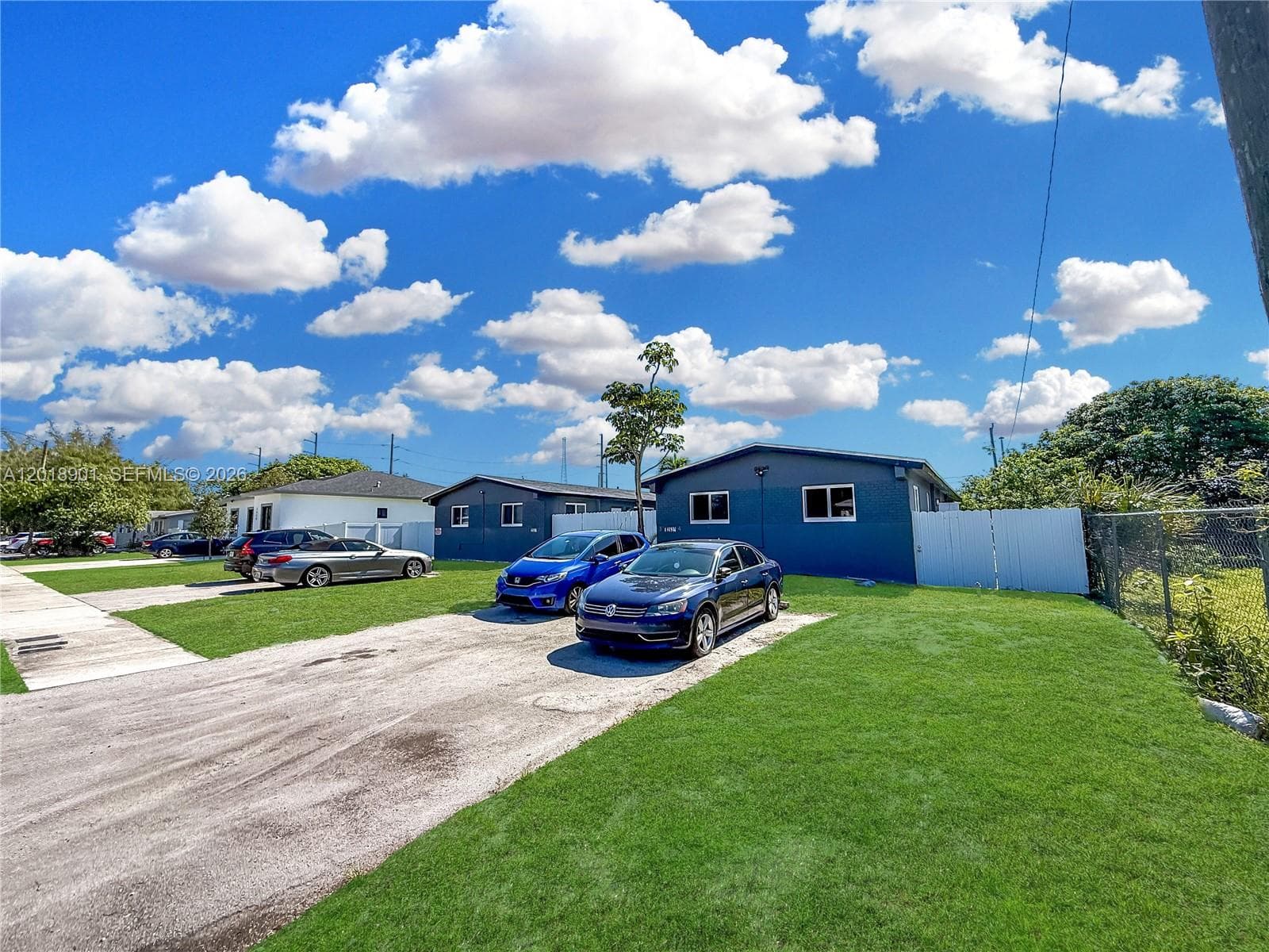 2620 NW 18th TER, Oakland Park, FL 33311 photo 2