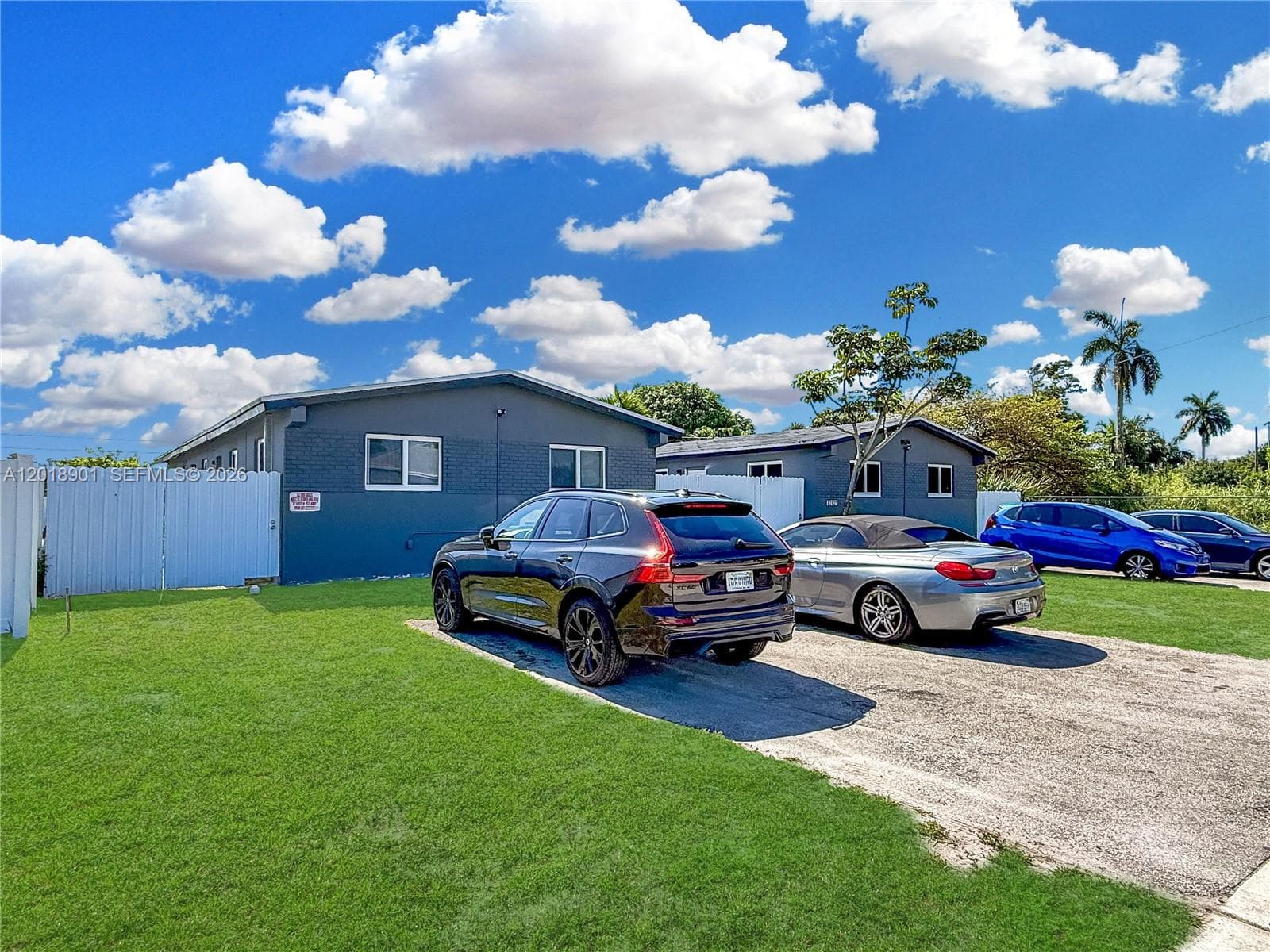 2620 NW 18th TER, Oakland Park, FL 33311 photo 3