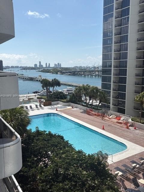 1717 N Bayshore Dr # A-1542, Miami, FL 33132