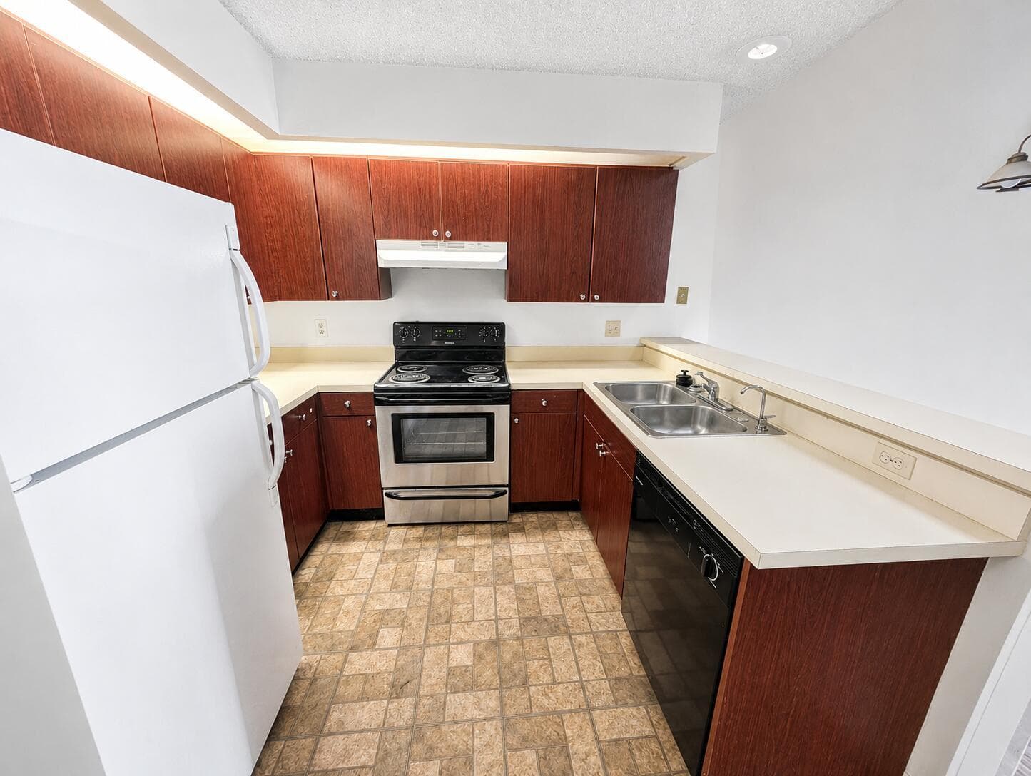 7111 Sportsmans Drive, North Lauderdale, FL 33068 photo 4