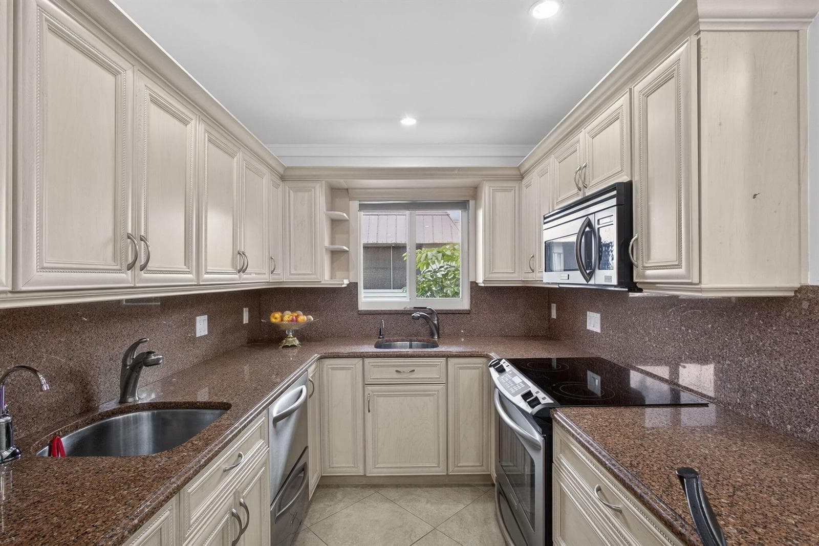 59 Plymouth G, West Palm Beach, FL 33417 photo 2